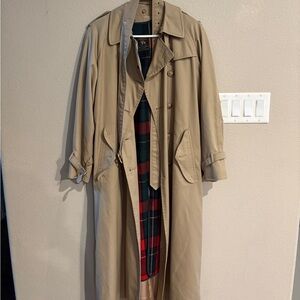 Vintage Hart Schaffner & Marx Trench Coat w/ Wool Liner